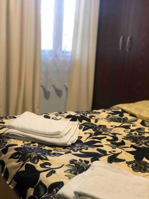 Casuta Bunicilor Isverna Hotel Ngoại thất bức ảnh